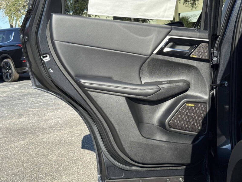 2026 Mitsubishi Outlander SEL