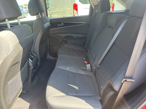2017 Kia Sorento LX