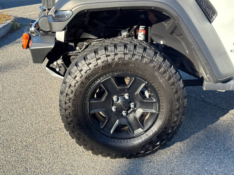 2021 Jeep Gladiator Mojave