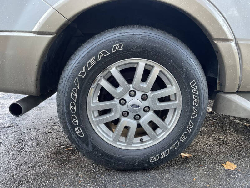 2011 Ford Expedition XLT