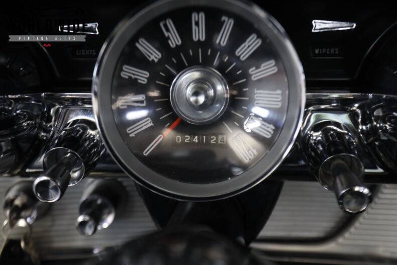 1962 Ford Thunderbird