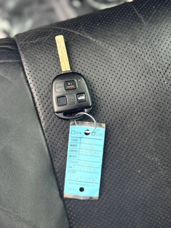 2002 Lexus IS 300