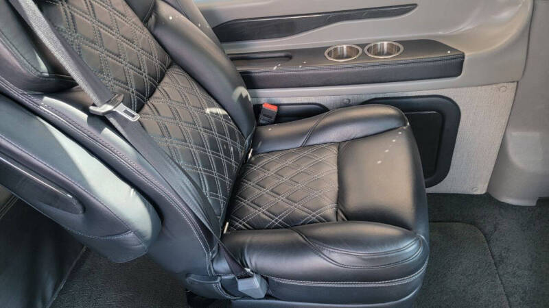 2021 GMC Savana 2500