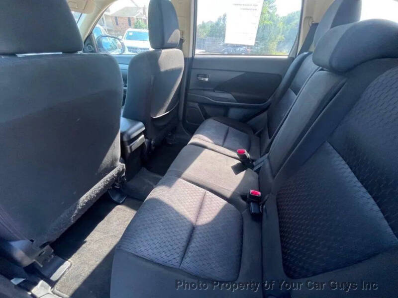 2014 Mitsubishi Outlander ES