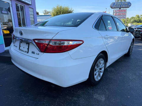 2017 Toyota Camry Hybrid
