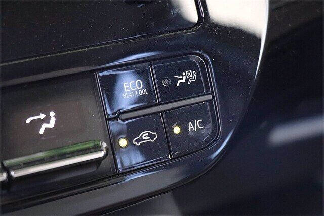 2017 Toyota Prius One