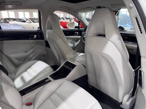 2017 Porsche Panamera