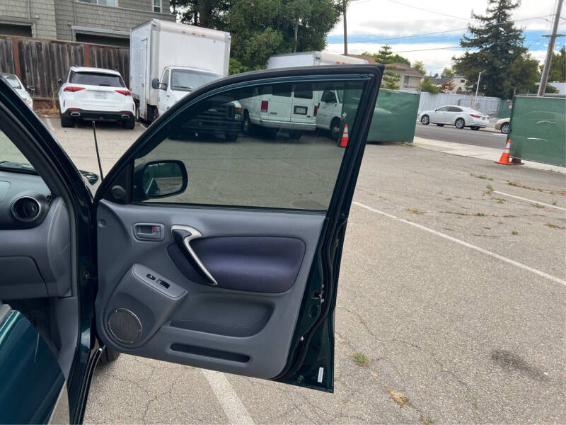 2001 Toyota RAV4