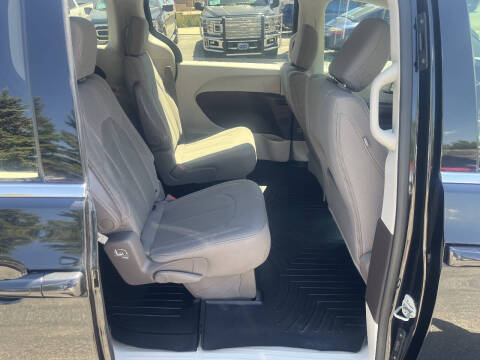 2018 Chrysler Pacifica LX