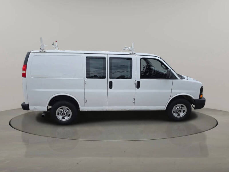 2016 GMC Savana 2500