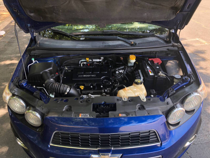 2013 Chevrolet Sonic LT Manual