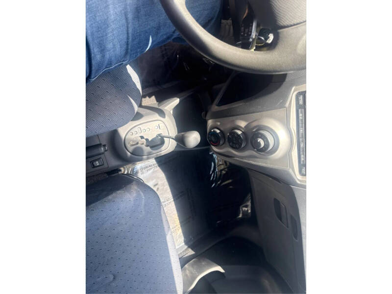 2009 Toyota Yaris
