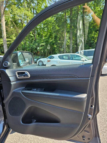 2017 Jeep Grand Cherokee Laredo