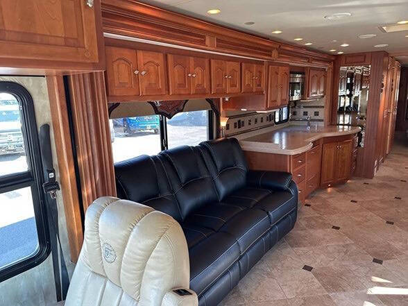 2008 Freightliner XCR Chassis