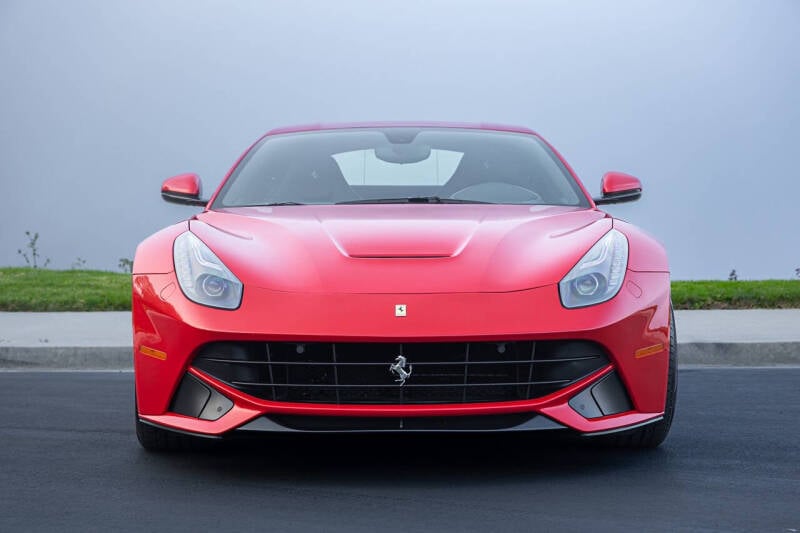 2017 Ferrari F12 null photo 29