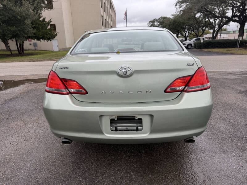 2006 Toyota Avalon Touring
