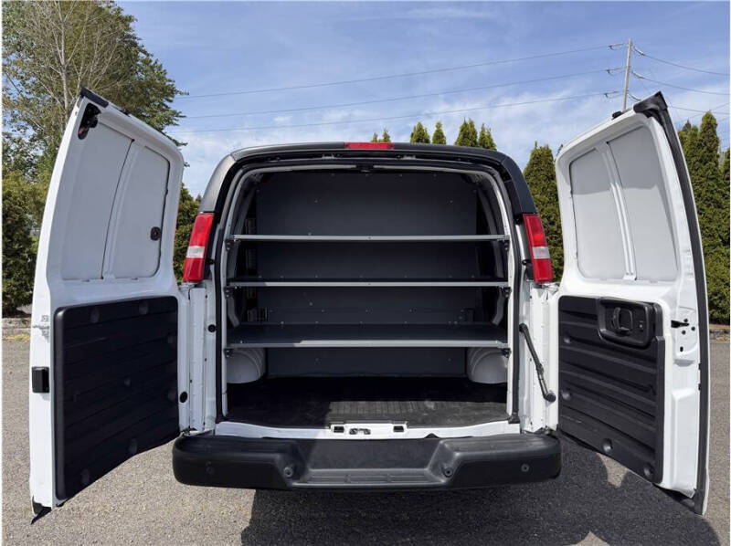 2021 Chevrolet Express 2500