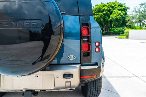 2022 Land Rover Defender 110 X-Dynamic SE