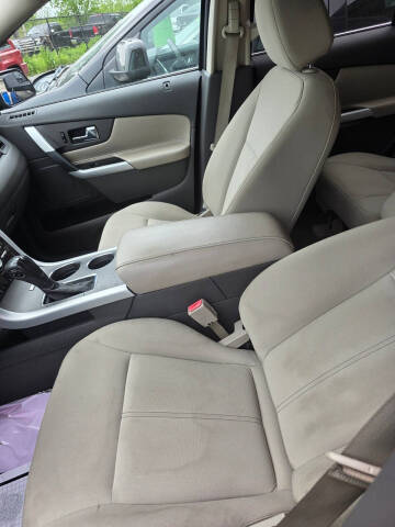 2013 Ford Edge SE