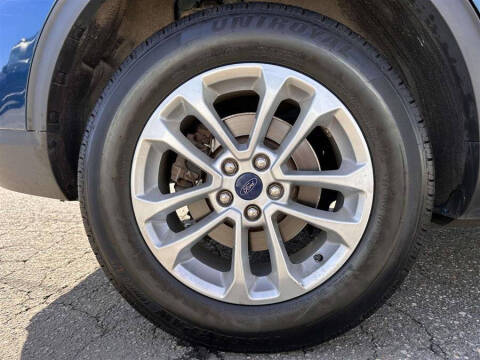 2020 Ford Escape SE