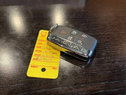 2016 Jaguar F-TYPE R