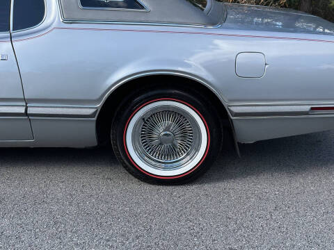 1975 Ford Thunderbird