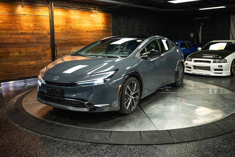 2025 Toyota Prius LE