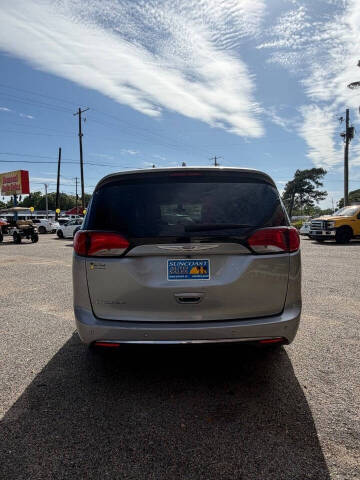 2020 Chrysler Pacifica Touring L