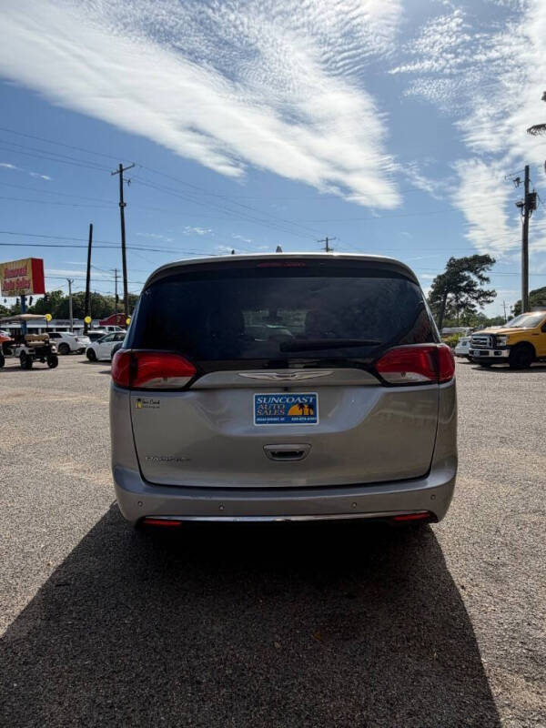 2020 Chrysler Pacifica Touring L