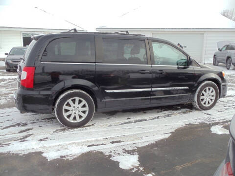 2016 Chrysler Town and Country Touring