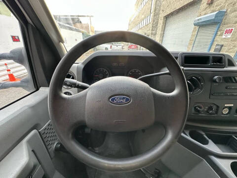 2010 Ford E-Series E-250