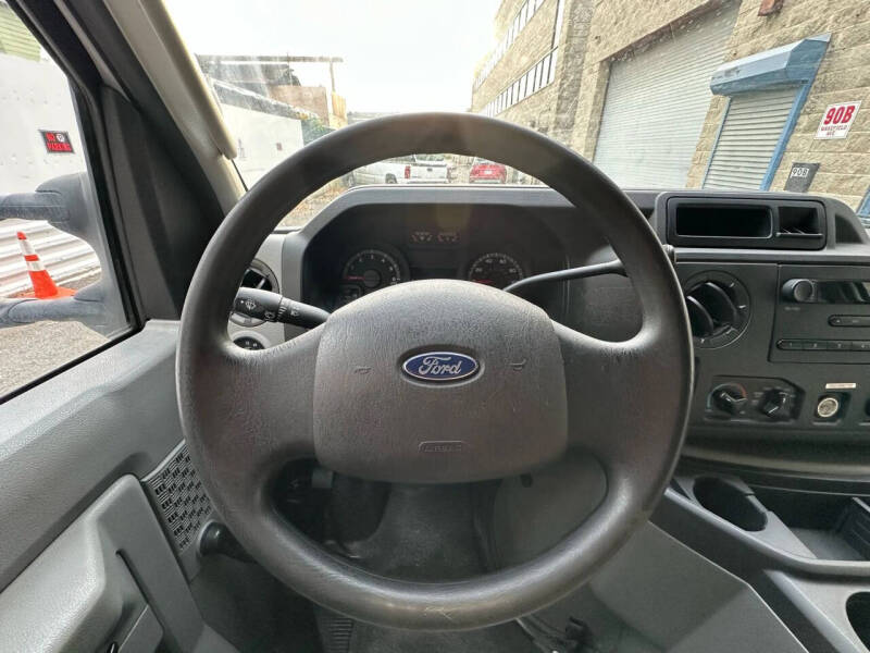 2010 Ford E-Series E-250