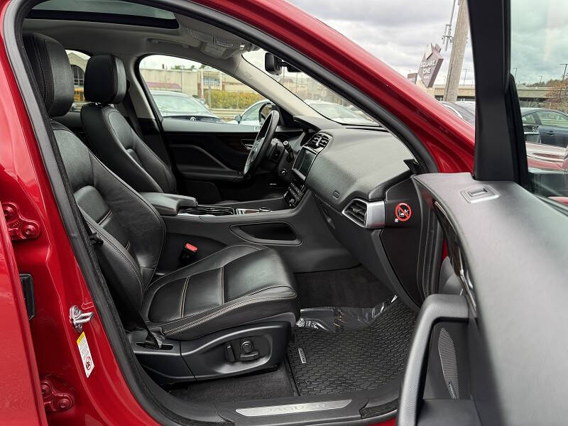 2017 Jaguar F-PACE 35t Prestige