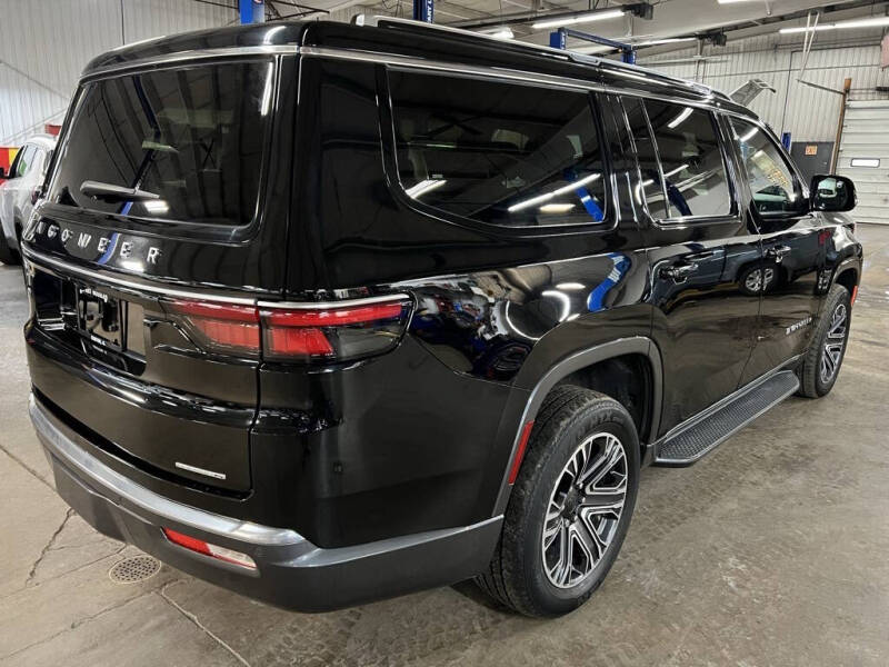 2022 Jeep Wagoneer Series III