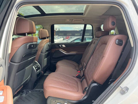 2024 BMW X7 xDrive40i