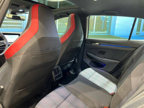 2024 Volkswagen Golf GTI SE