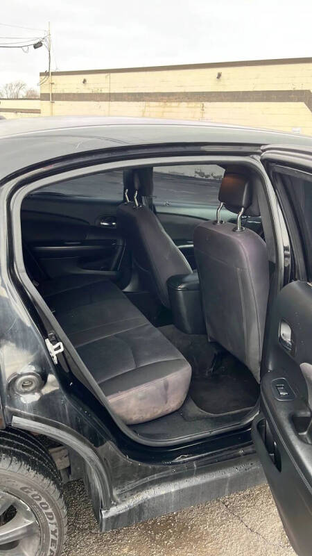 2014 Chrysler 200 LX