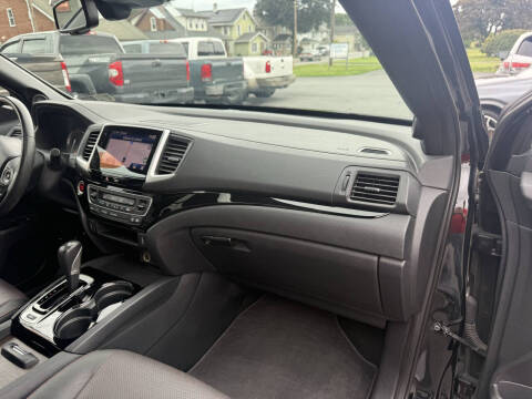 2017 Honda Ridgeline Black Edition