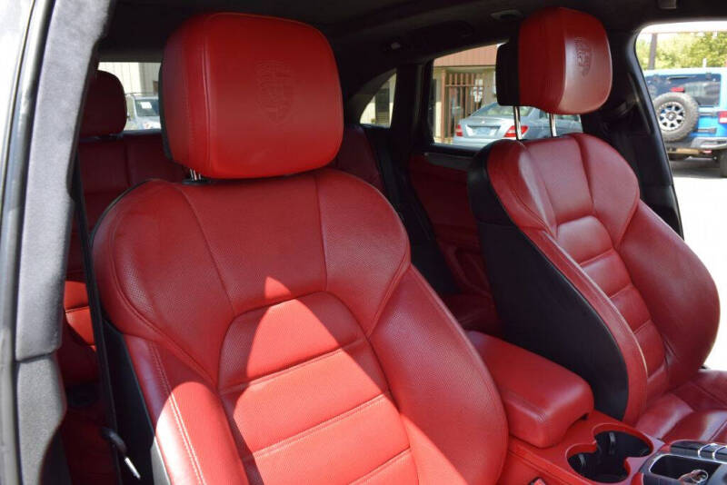 2015 Porsche Macan Turbo