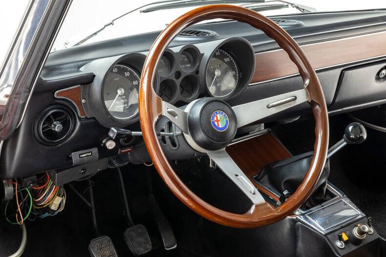 1974 Alfa Romeo GTV-6