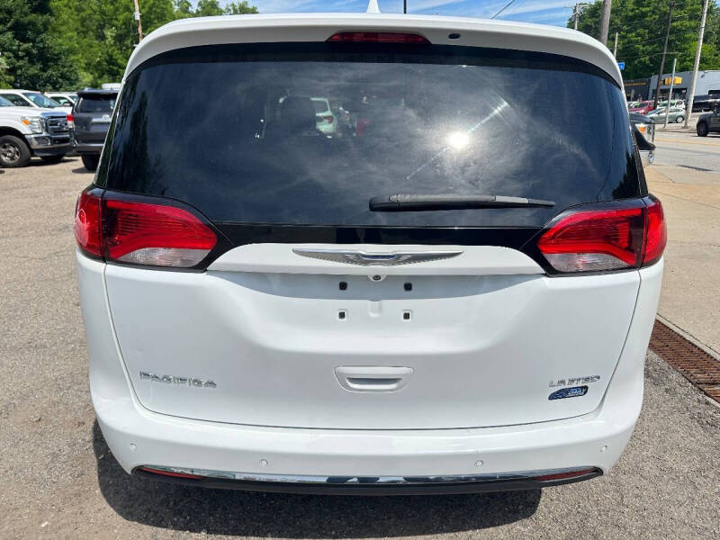 2017 Chrysler Pacifica Limited