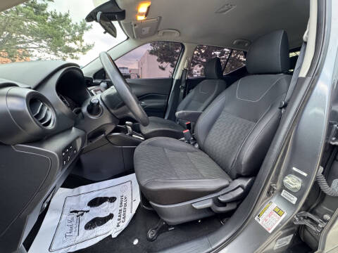 2021 Nissan Kicks S