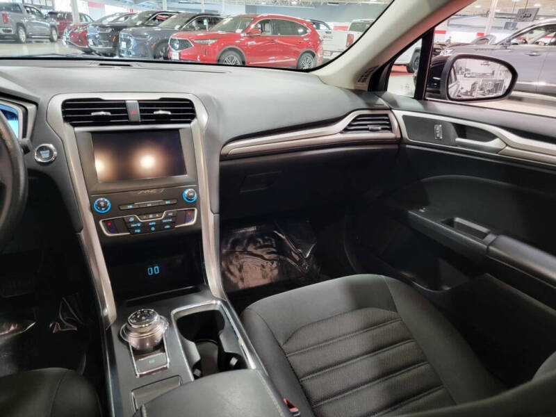 2019 Ford Fusion SE