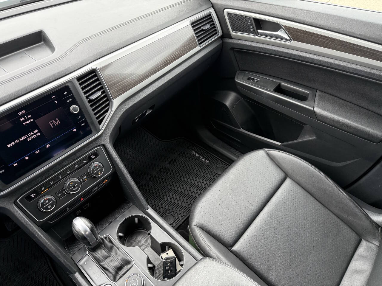 2018 Volkswagen Atlas V6 SE Technology photo 21
