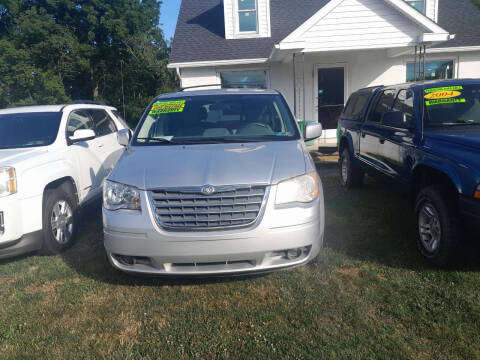 2008 Chrysler Town and Country for sale at Dun Rite Car Sales in Cochranville PA