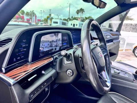 2023 Cadillac Escalade ESV Premium Luxury