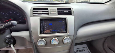 2010 Toyota Camry LE