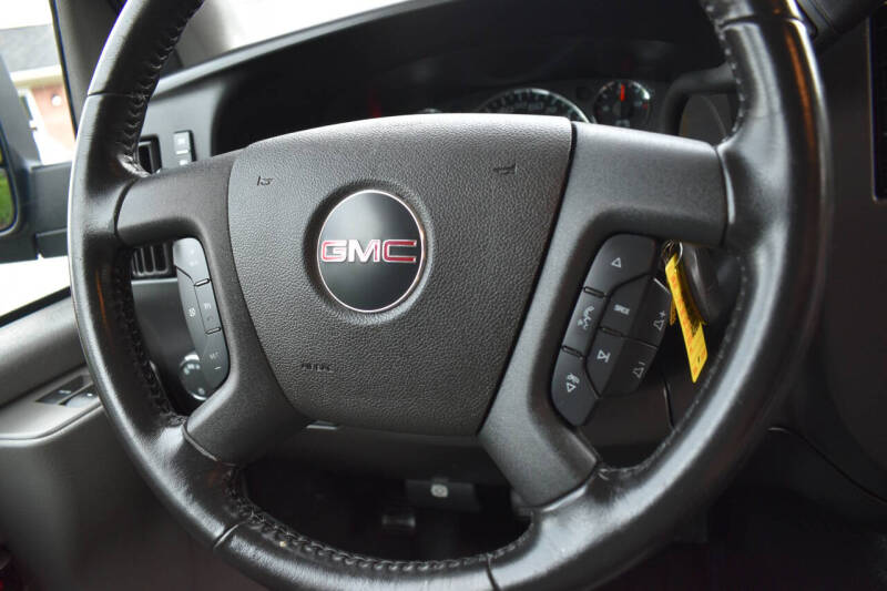 2023 GMC Savana 2500