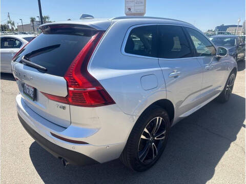 2019 Volvo XC60 T8 eAWD Momentum