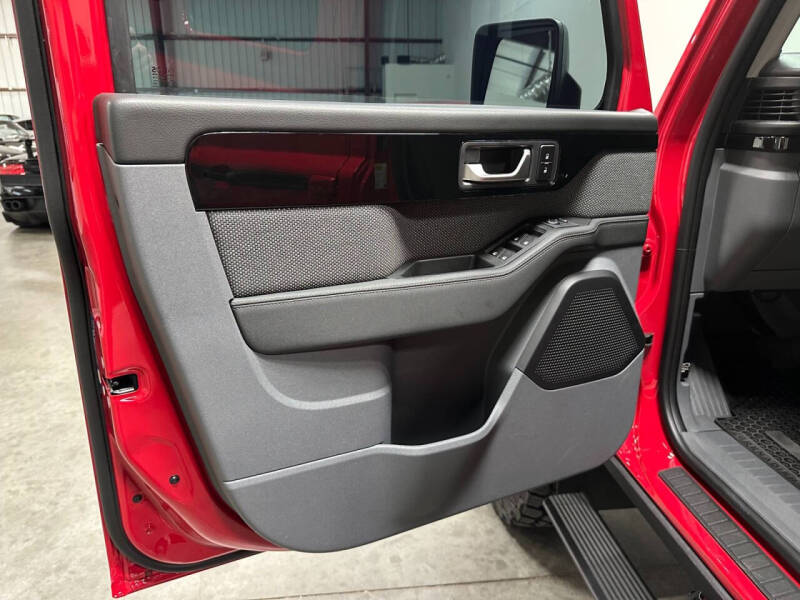 2025 Ineos Grenadier